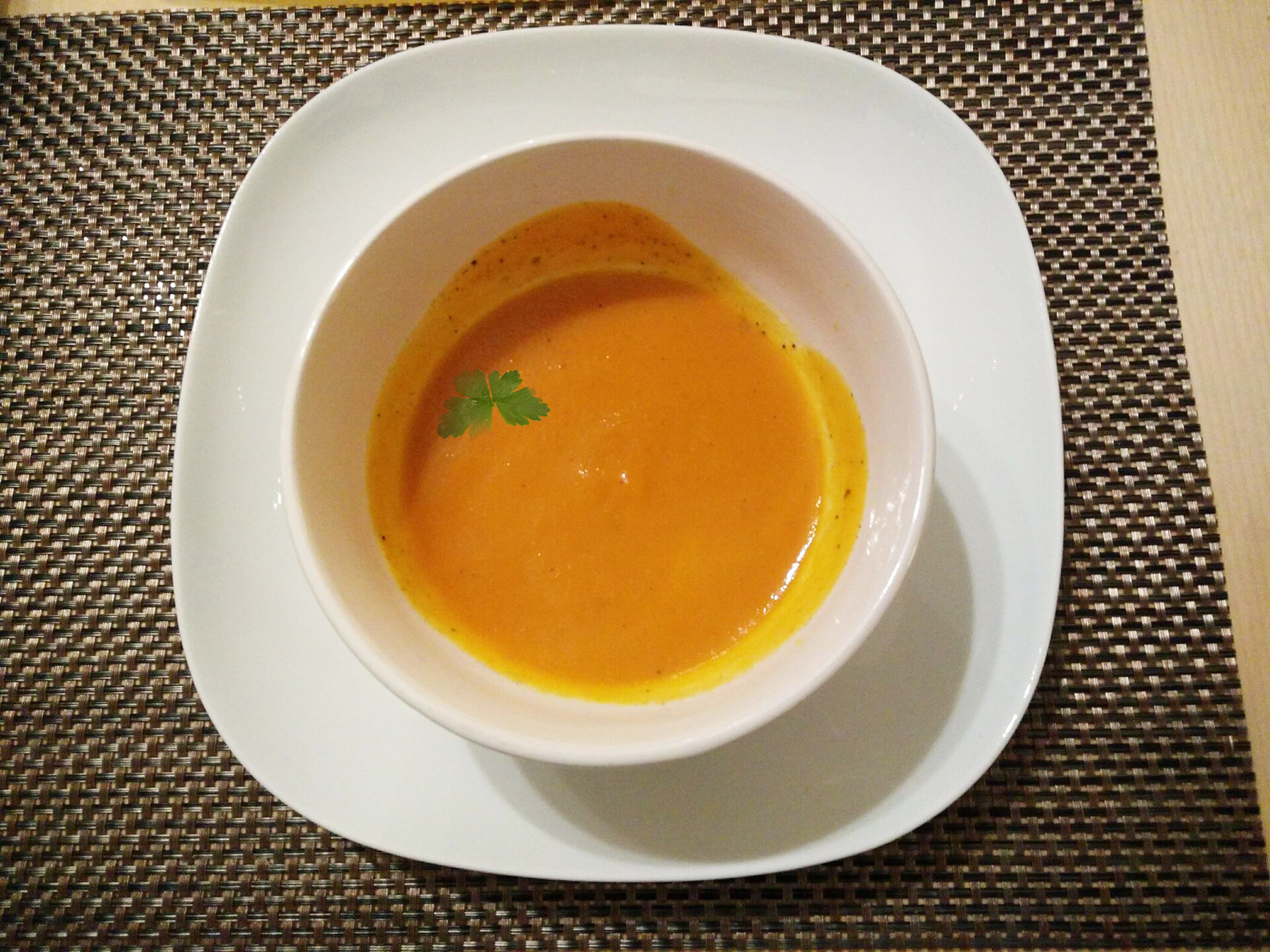 Présentation de Soupe de potiron au curry et lait de coco