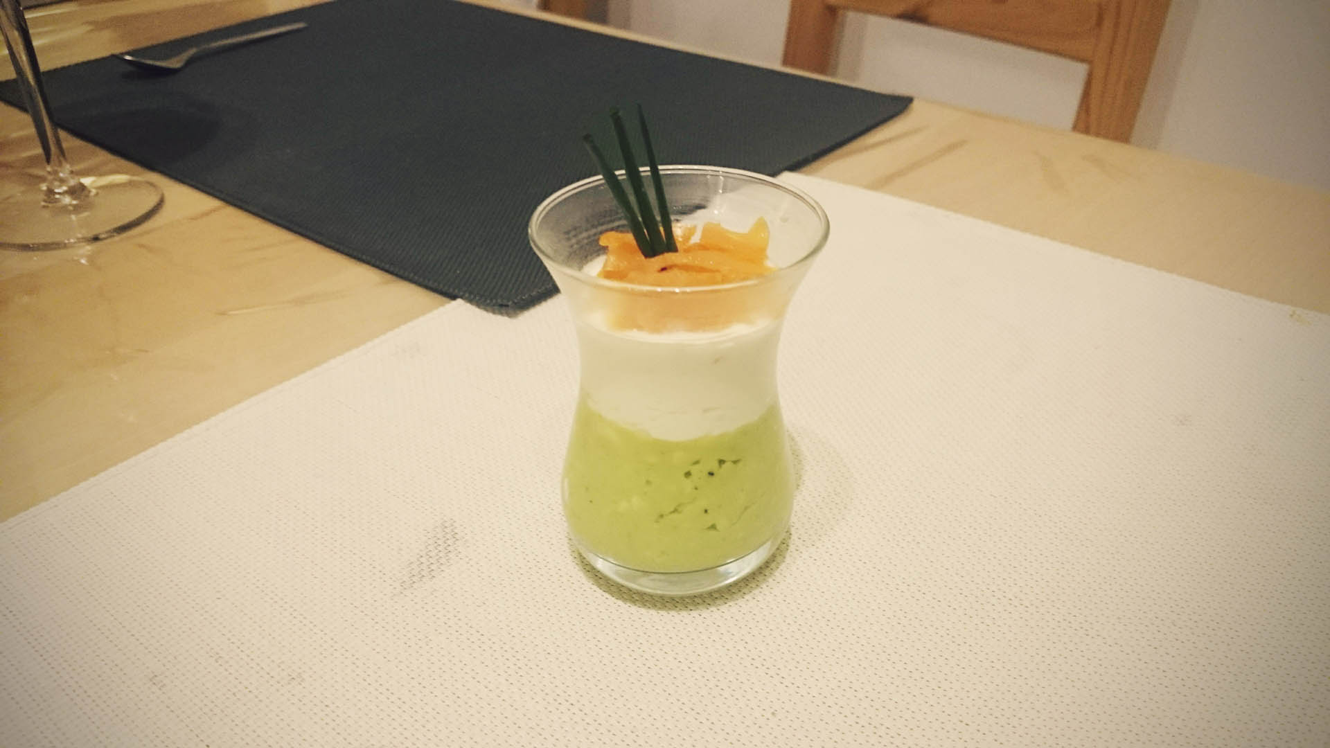 Présentation de Verrine avocat boursin saumon