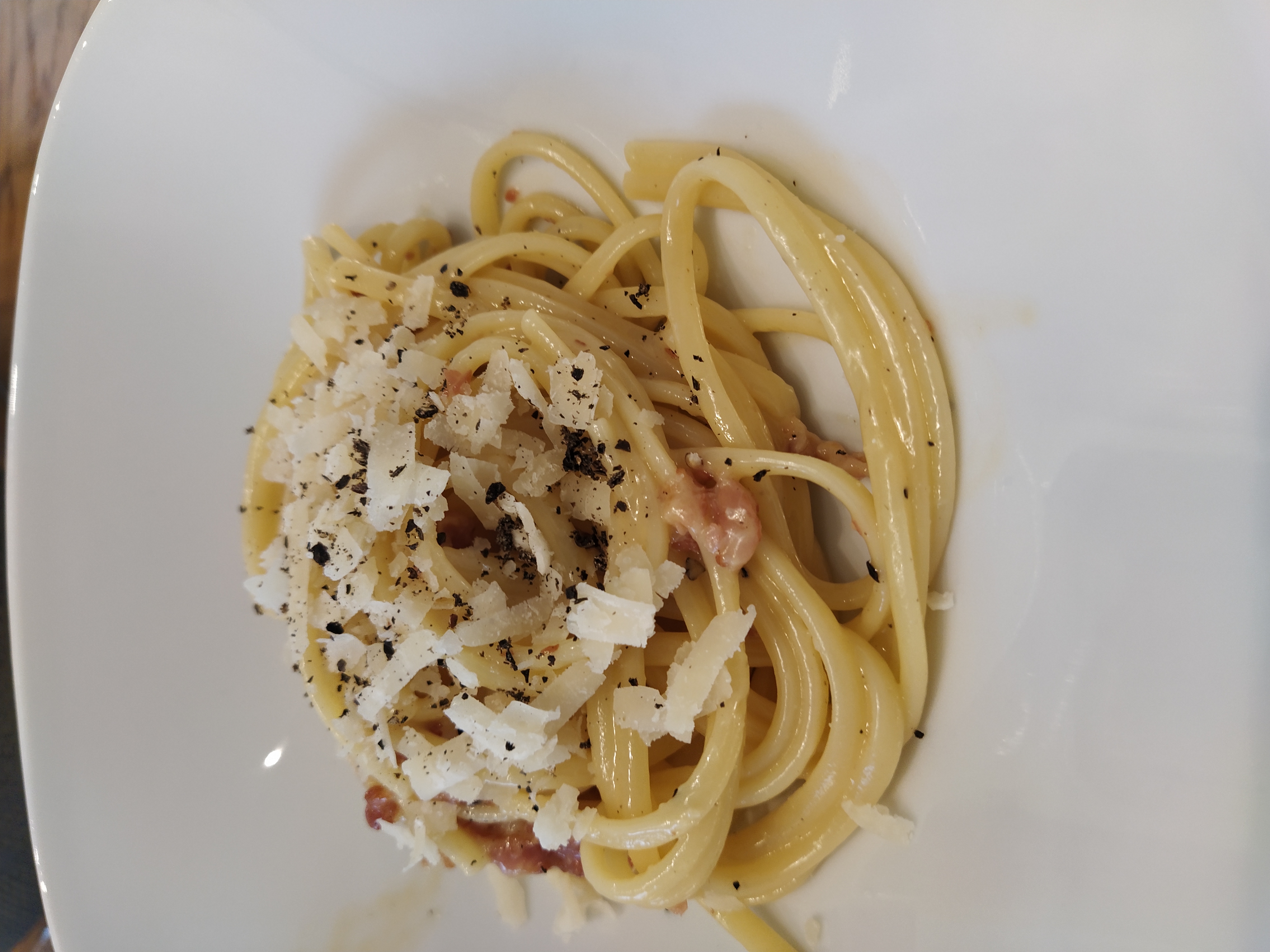 Présentation de Pâtes à la carbonara